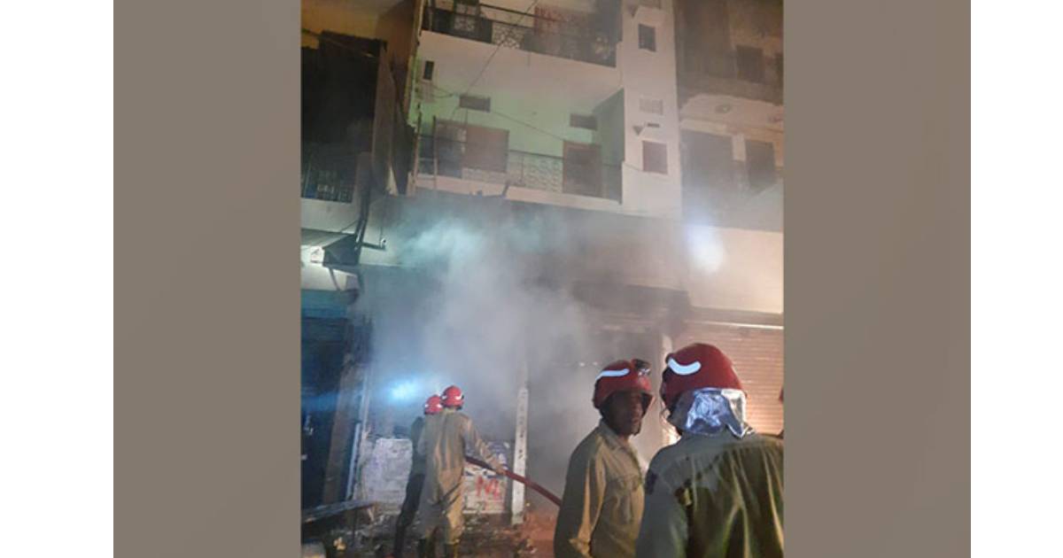 Fire breaks out at Delhi's Sadar Bazaar, 3 injured